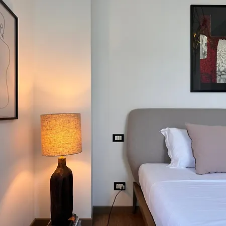 Spazio 15 - Gateway Station And Airport * Bergamo