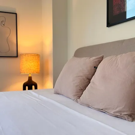 Spazio 15 - Gateway Station And Airport