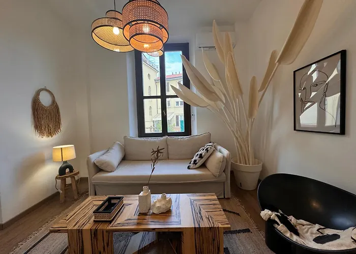 Spazio 15 - Gateway Station And Airport Daire