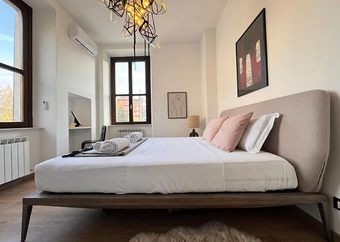 Spazio 15 - Gateway Station And Airport Daire